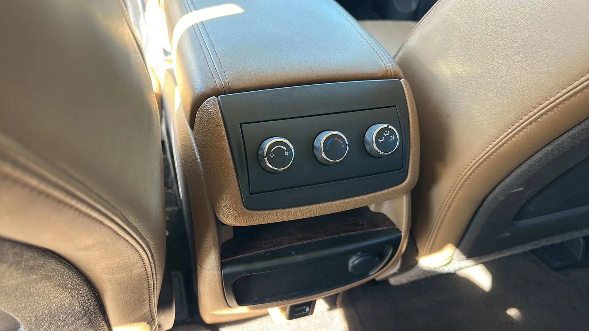 Used 2016 Buick Enclave Leather image 15