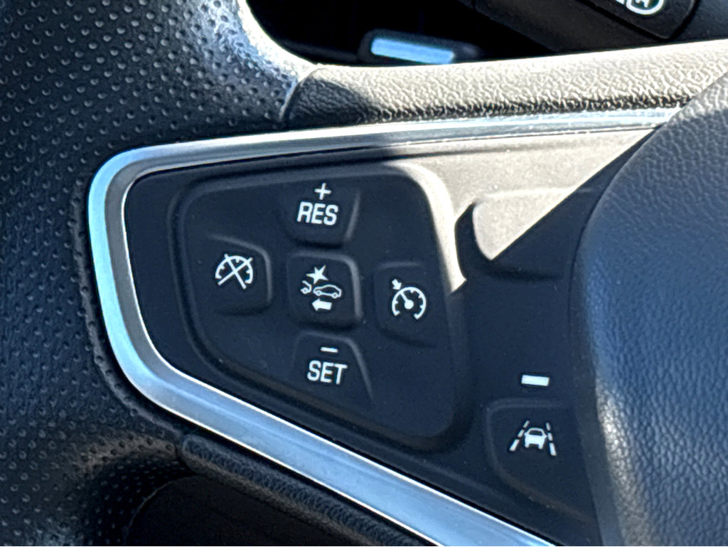 Used 2023 Chevrolet Equinox LS w/ Midnight Edition image 14