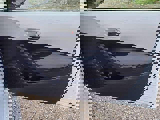 Used 2022 Toyota Corolla LE image 16