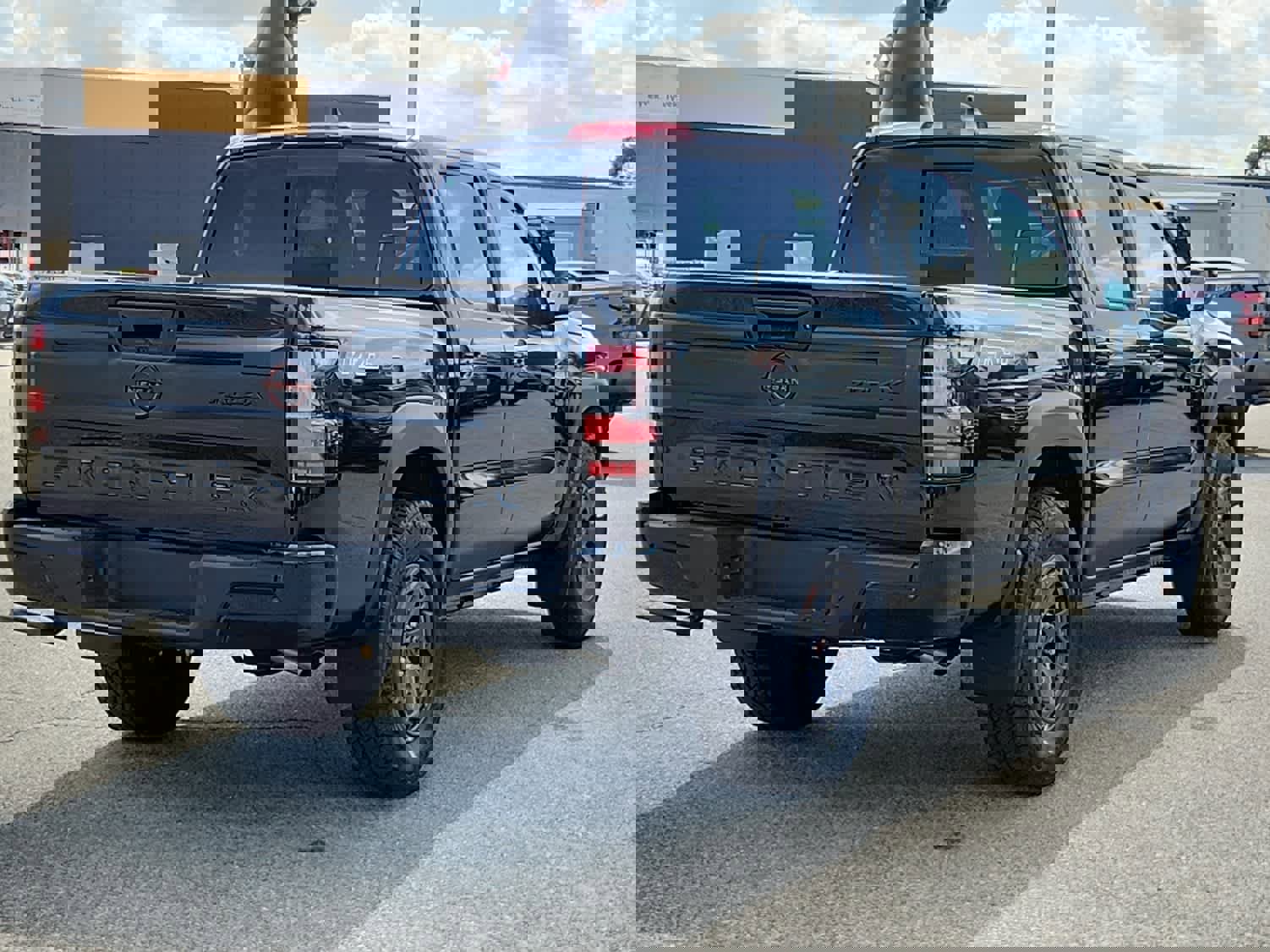 New 2025 Nissan Frontier PRO-4X w/ Interior Protection Package AWD/4WD image 3