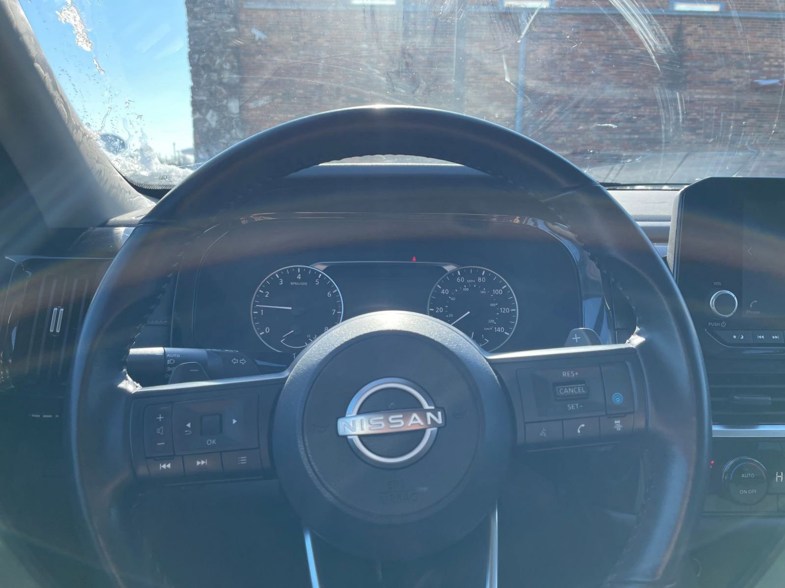 Used 2025 Nissan Pathfinder SV image 37