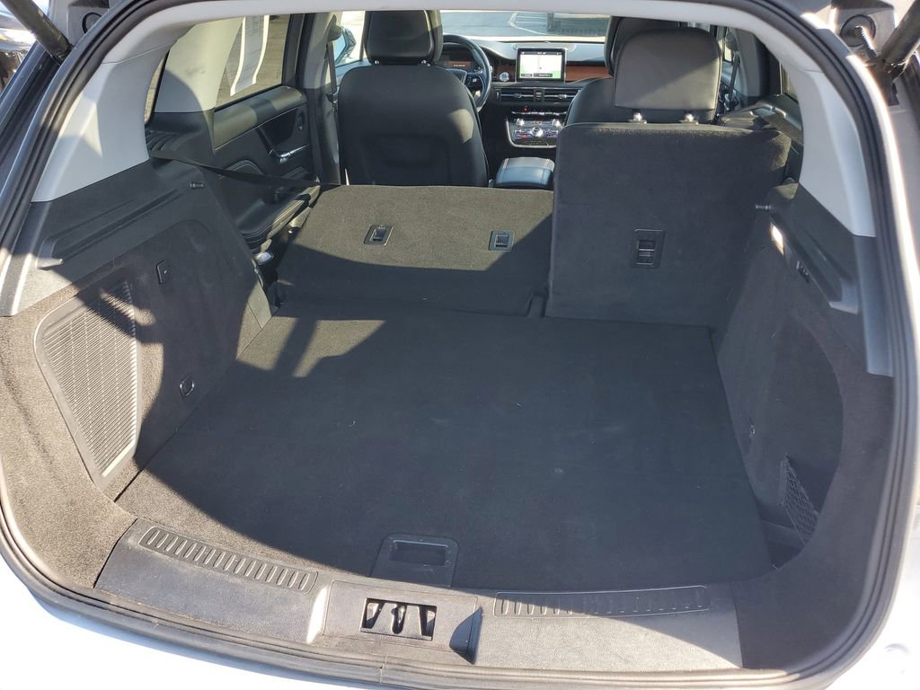 Used 2020 Lincoln Corsair Reserve w/ Equipment Group 201A image 26