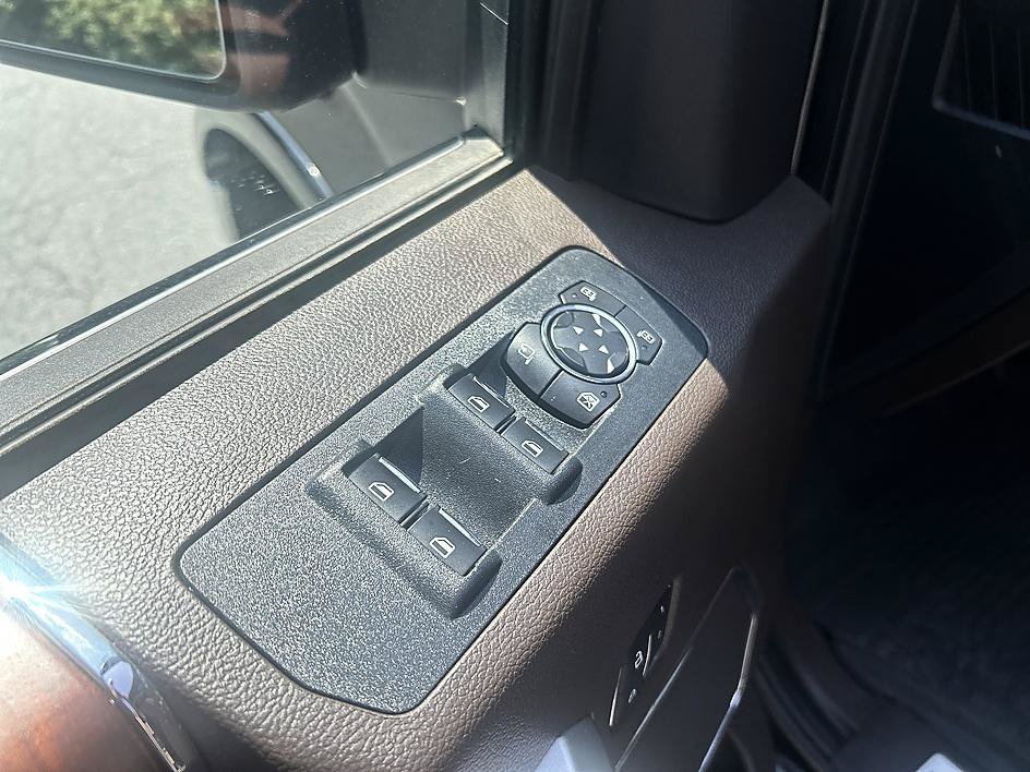 Used 2020 Ford F150 King Ranch w/ Equipment Group 601A Luxury AWD/4WD image 10
