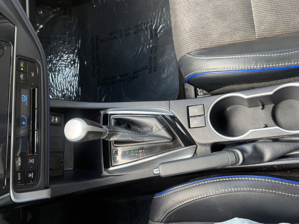 Used 2017 Toyota Corolla SE w/ Carpet Mat Package (TMS) image 17