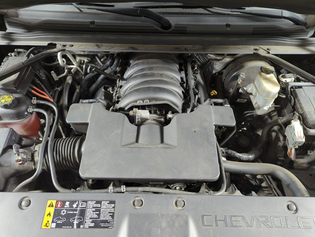 Used 2018 Chevrolet Suburban Premier image 17