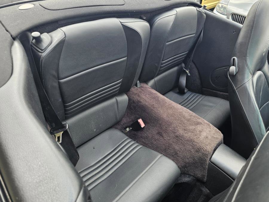 Used 2001 Porsche 911 Carrera image 8