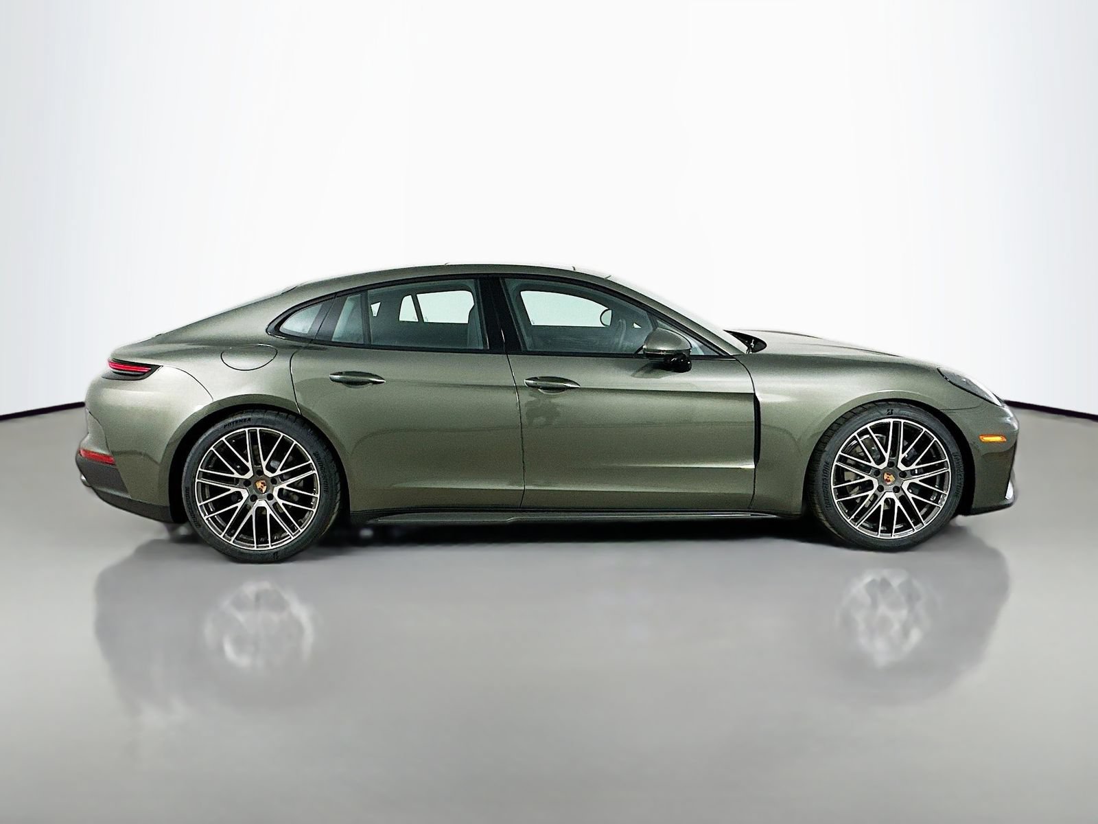 New 2026 Porsche Panamera 4 AWD/4WD image 4