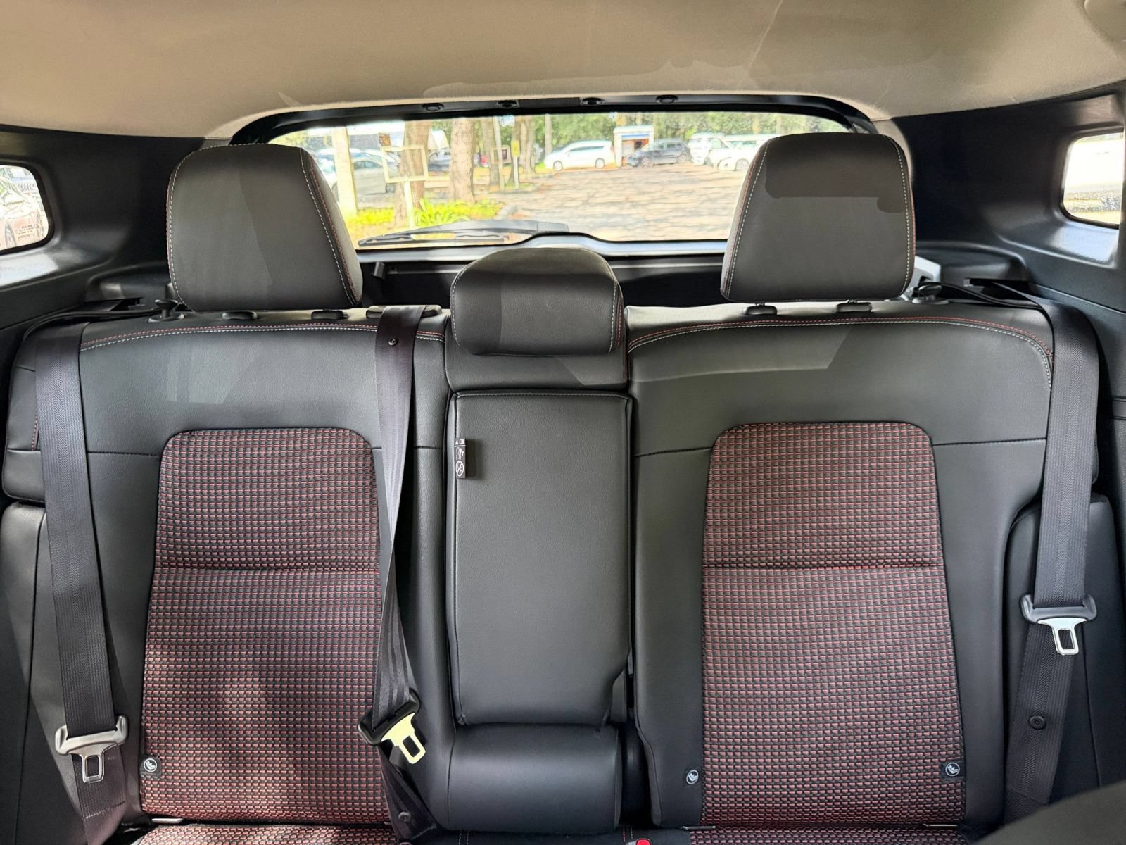 Used 2026 Nissan Kicks SR AWD/4WD image 36