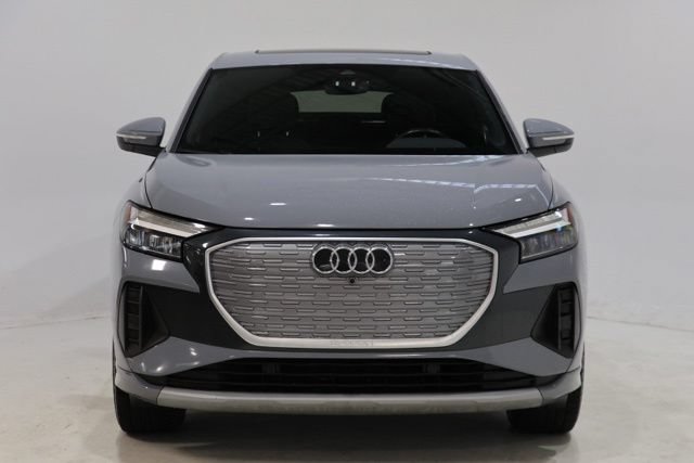 Used 2022 Audi Q4 e-tron Premium AWD/4WD image 2