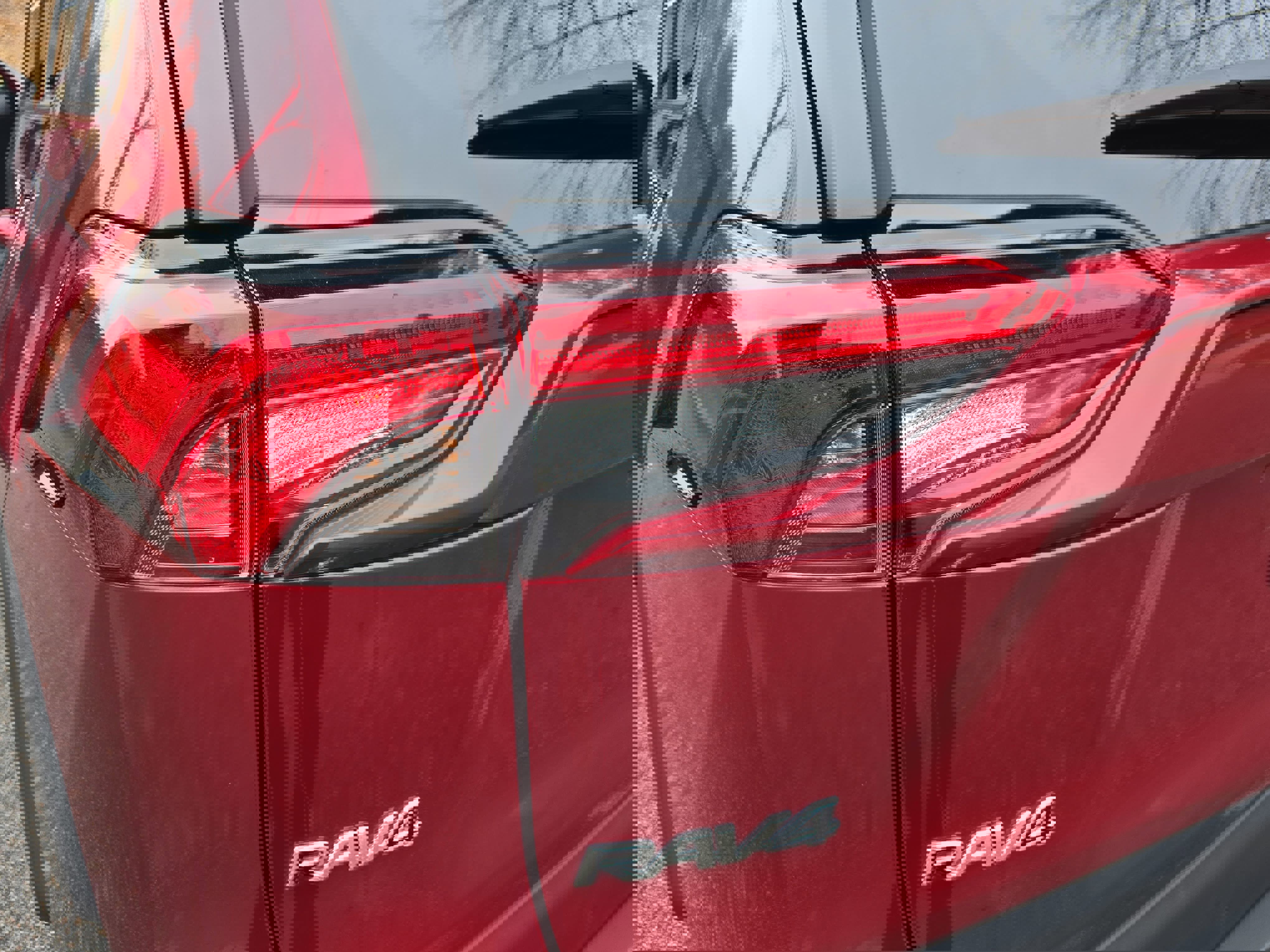 Used 2023 Toyota RAV4 LE image 31