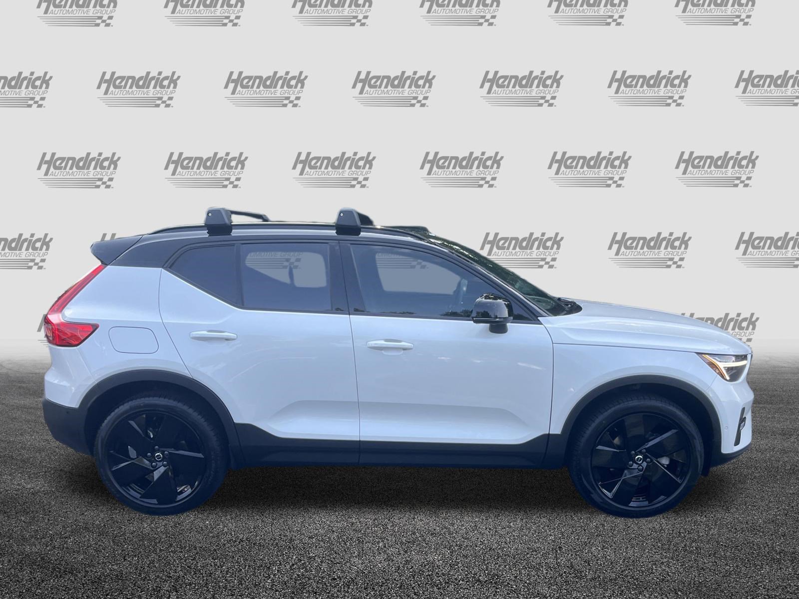 Used 2026 Volvo XC40 B5 Ultra w/ Protection Package Premier image 10