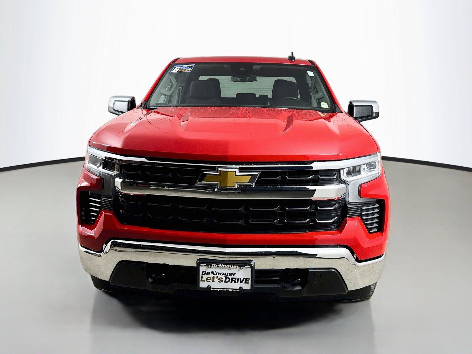 Used 2023 Chevrolet Silverado 1500 LT AWD/4WD image 7