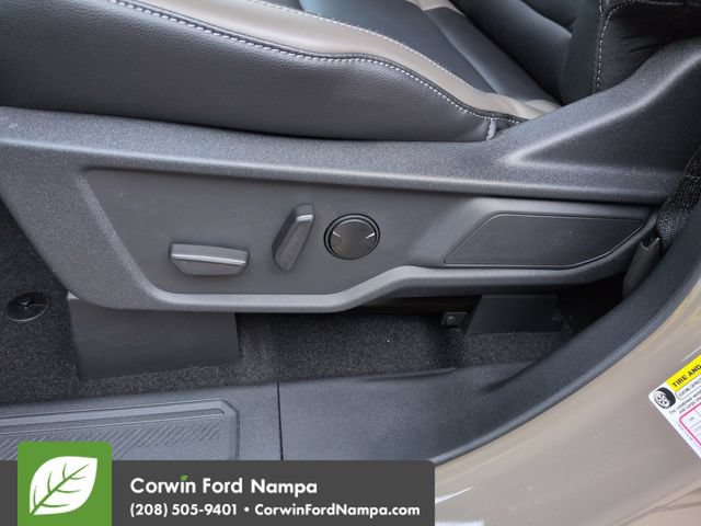 New 2026 Ford Bronco Outer Banks w/ Sasquatch Package AWD/4WD image 12