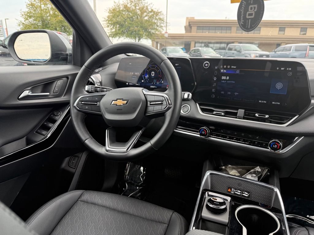 Used 2026 Chevrolet Equinox LT w/ Convenience Package II AWD/4WD image 15