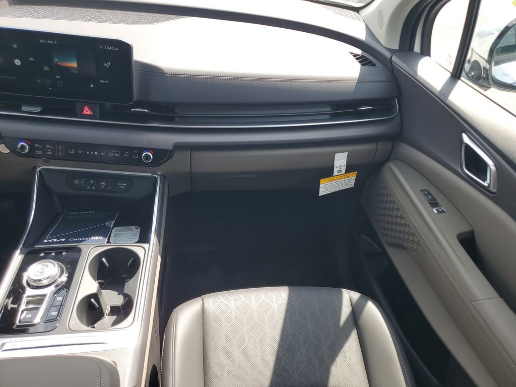 New 2026 Kia Carnival EX image 27