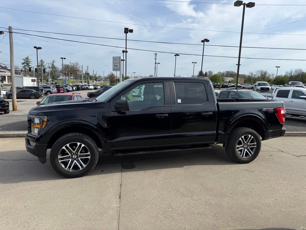 Used 2023 Ford F150 XL w/ STX Appearance Package image 10