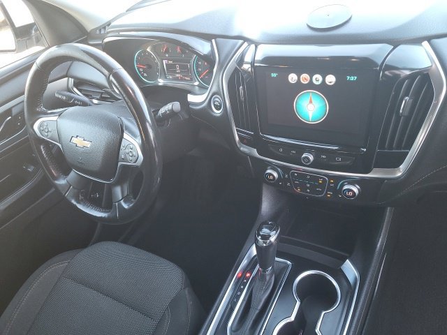 Used 2018 Chevrolet Traverse LT w/ LPO, 'HIT The Road' Package AWD/4WD image 5