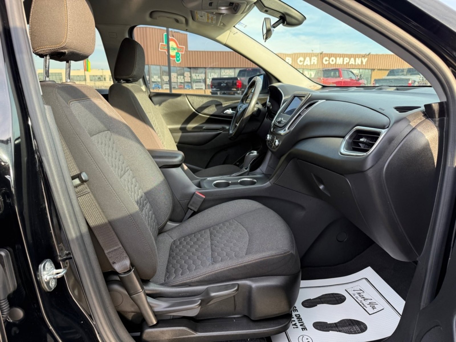 Used 2020 Chevrolet Equinox LT w/ Driver Convenience Package image 11