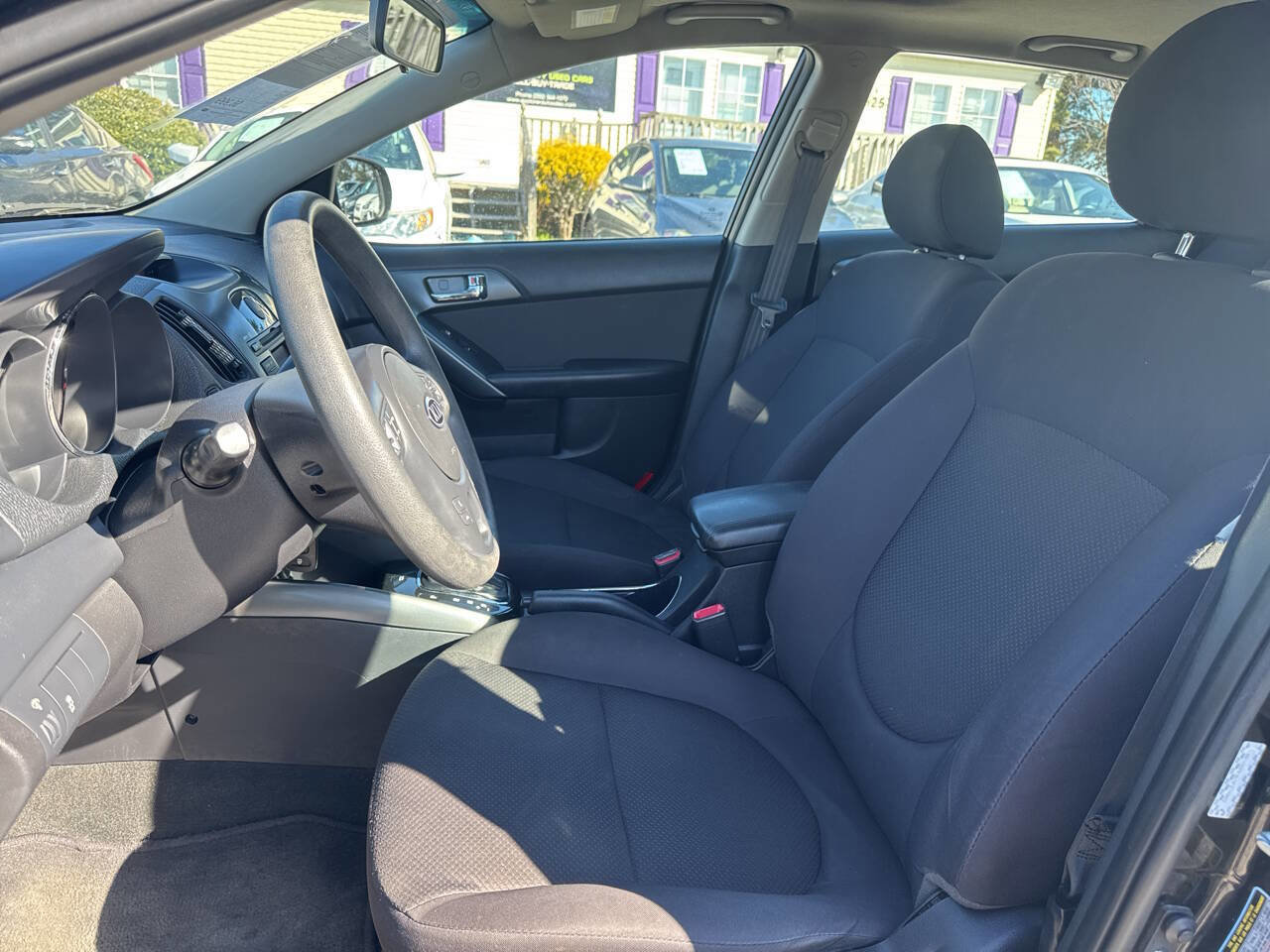 Used 2013 Kia Forte EX image 10