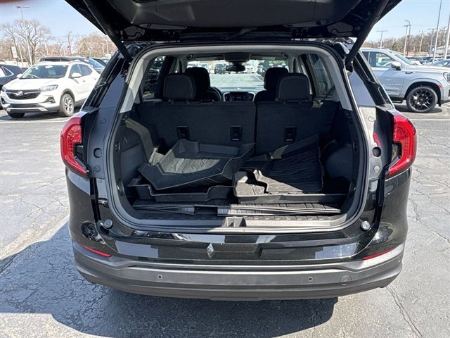 Certified 2023 GMC Terrain SLE w/ Driver Convenience Package image 24