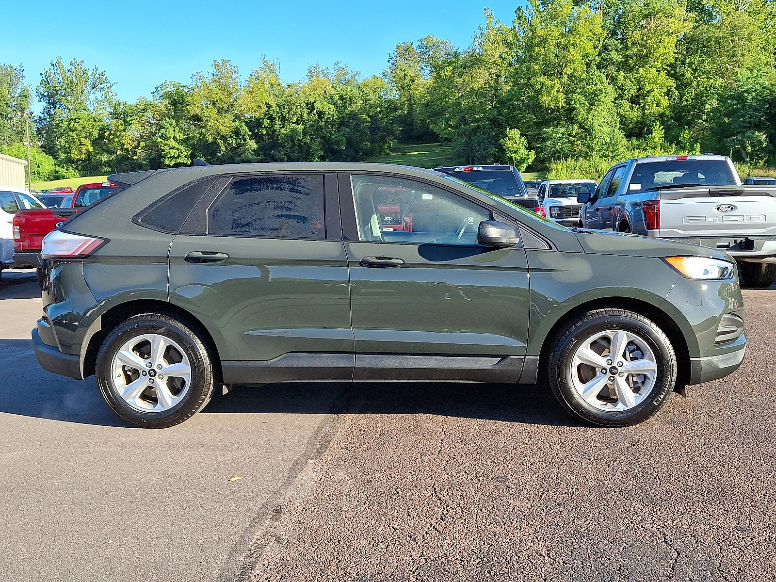 Certified 2024 Ford Edge SE image 12