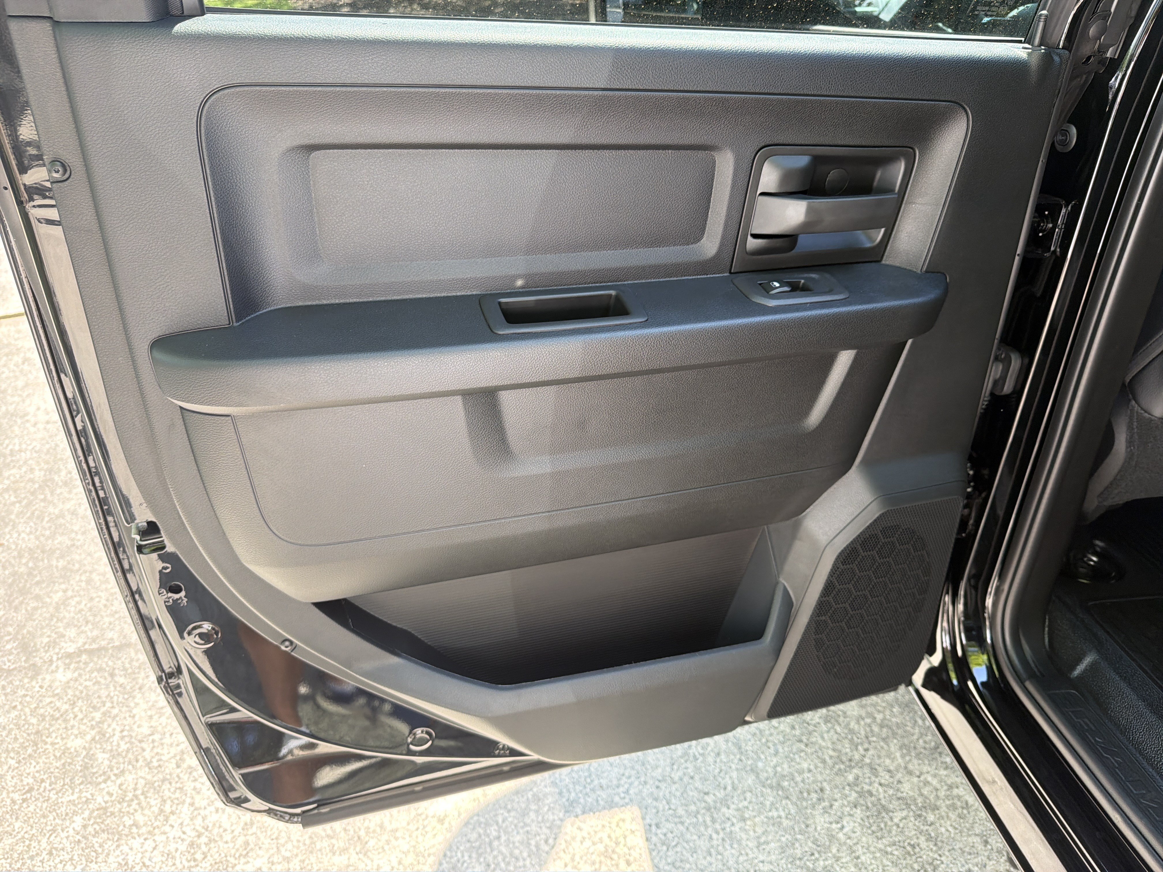 New 2026 RAM 3500 Tradesman AWD/4WD image 23