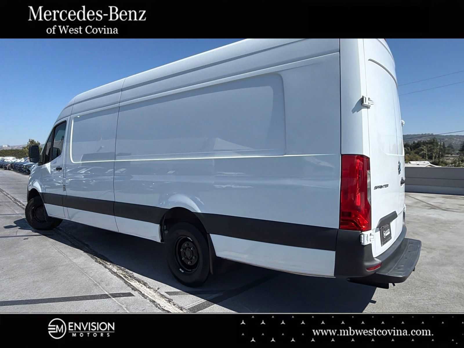 Used 2024 Mercedes-Benz Sprinter 3500 image 7
