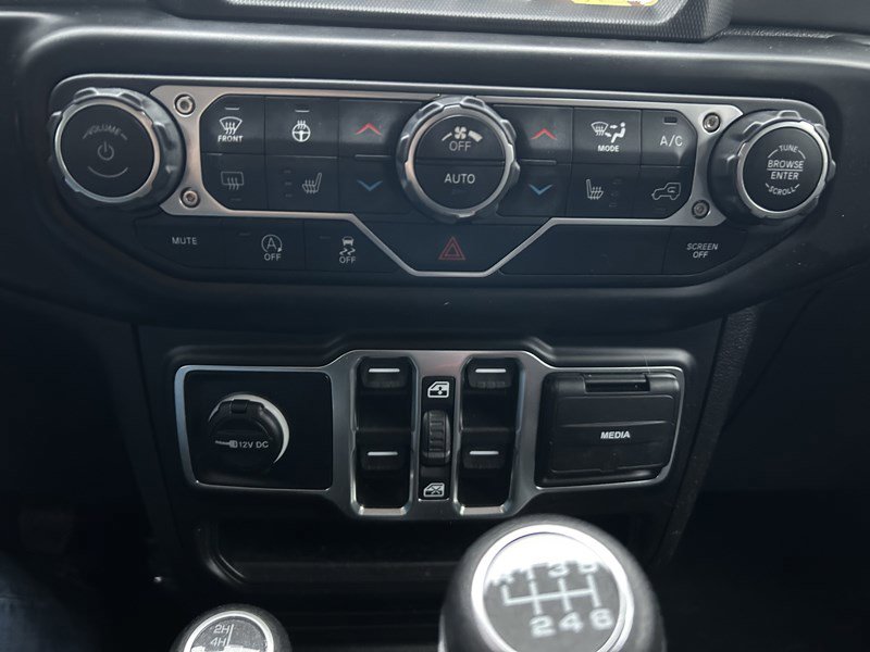 Used 2021 Jeep Wrangler Unlimited Sahara image 17