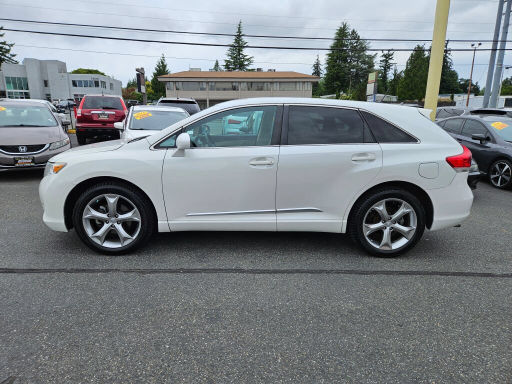 Used 2012 Toyota Venza LE w/ LE Convenience Pkg AWD/4WD image 7