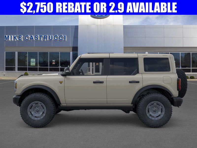 New 2025 Ford Bronco Badlands image 3