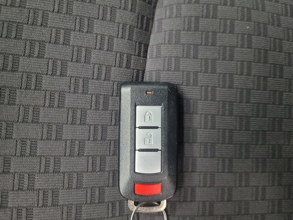 Used 2020 Mitsubishi Mirage SE image 32