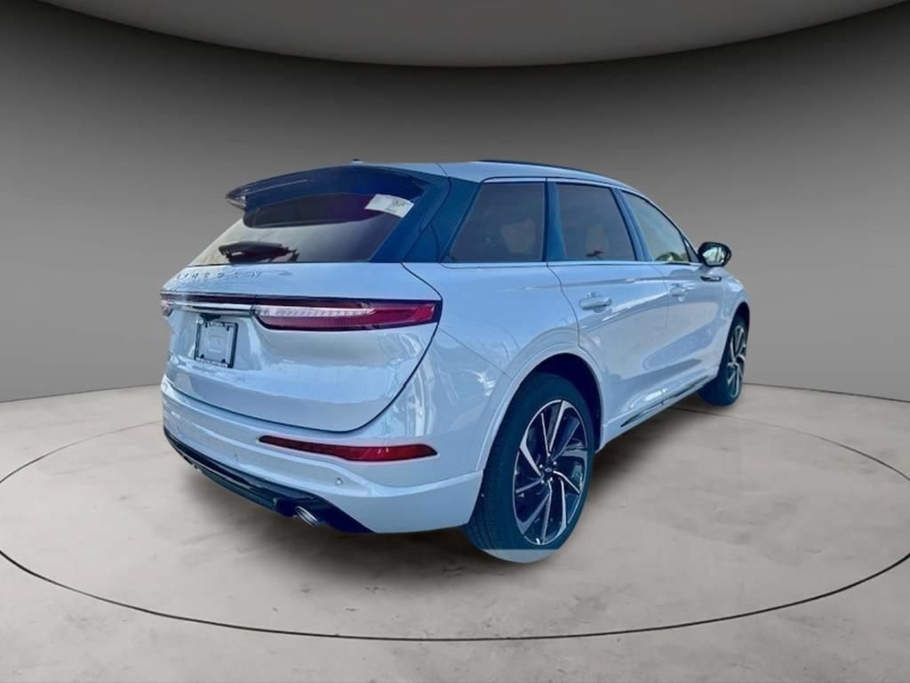 New 2025 Lincoln Corsair Grand Touring w/ Equipment Group 302A AWD/4WD image 5
