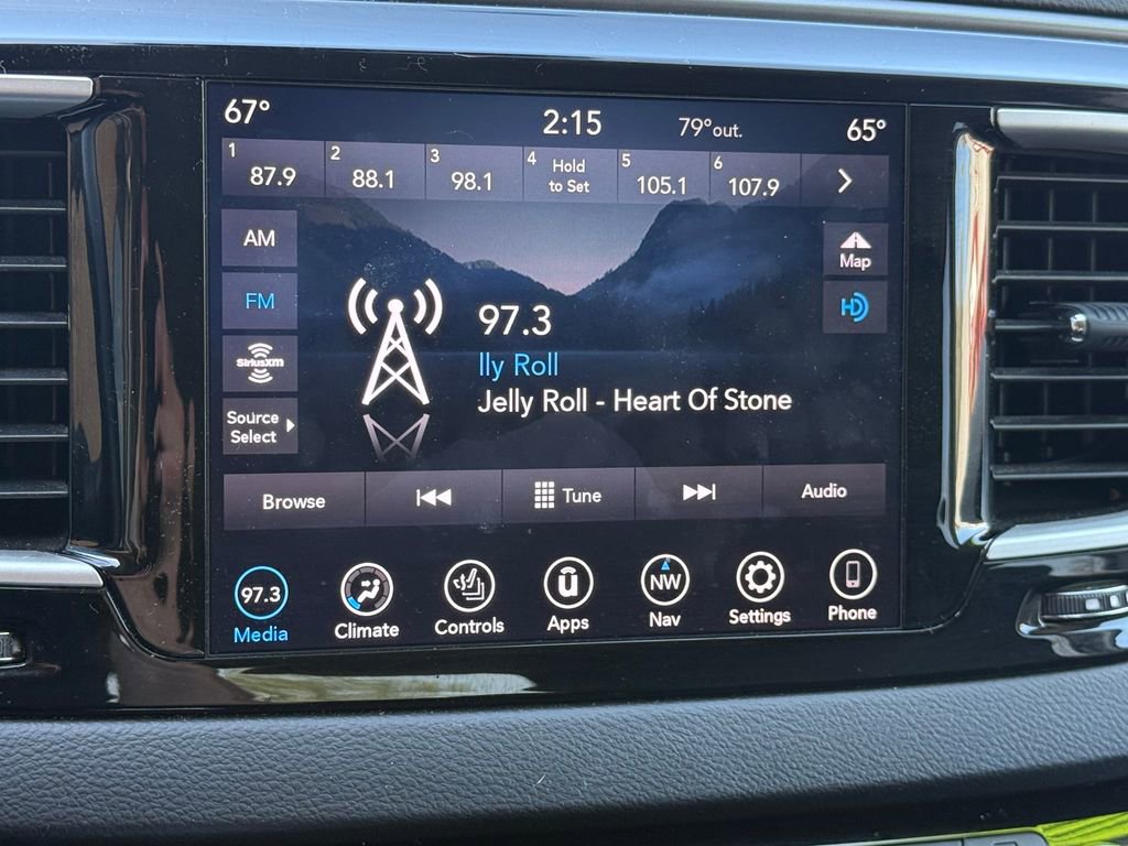 Used 2020 Chrysler Pacifica Touring-L w/ Advanced Safetytec Group image 34