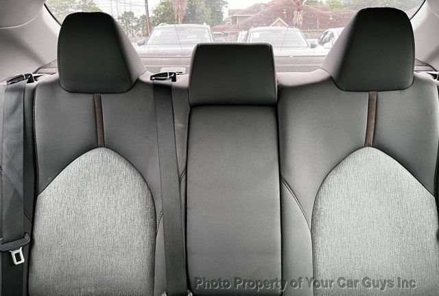 Used 2020 Toyota Camry LE FWD image 22