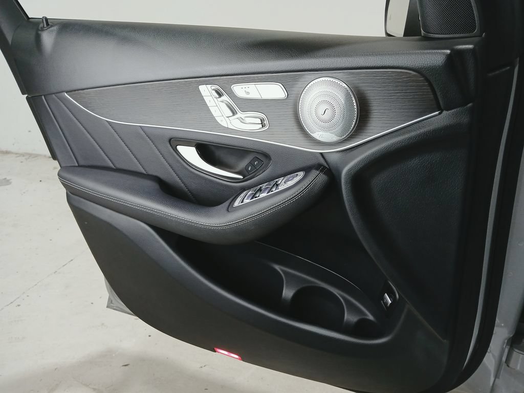 Certified 2020 Mercedes-Benz GLC 300 4MATIC image 31