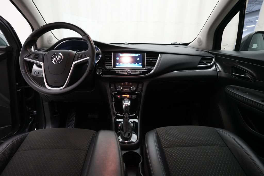 Used 2017 Buick Encore Sport Touring AWD/4WD image 5