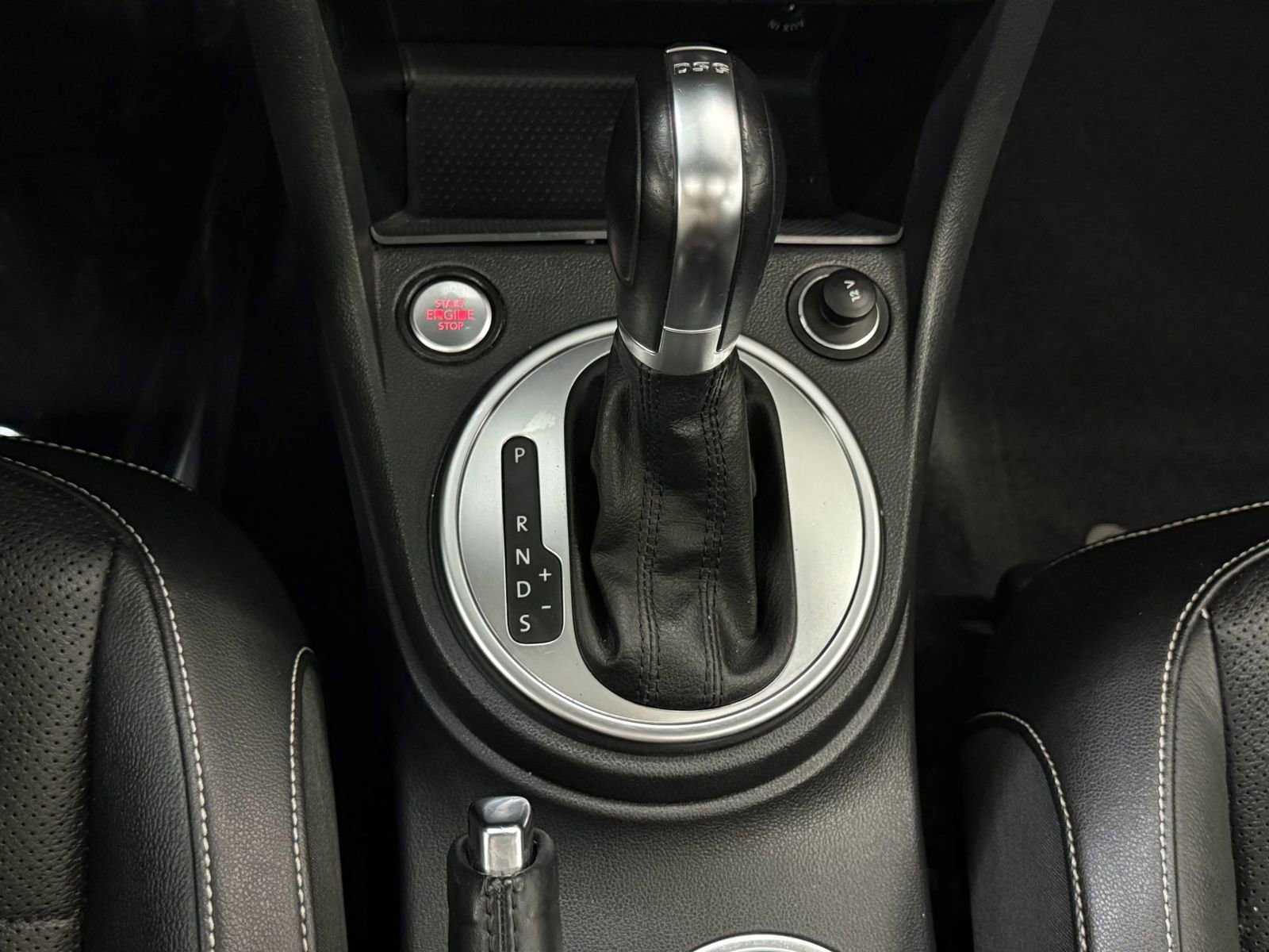Used 2014 Volkswagen Beetle TDI FWD image 30