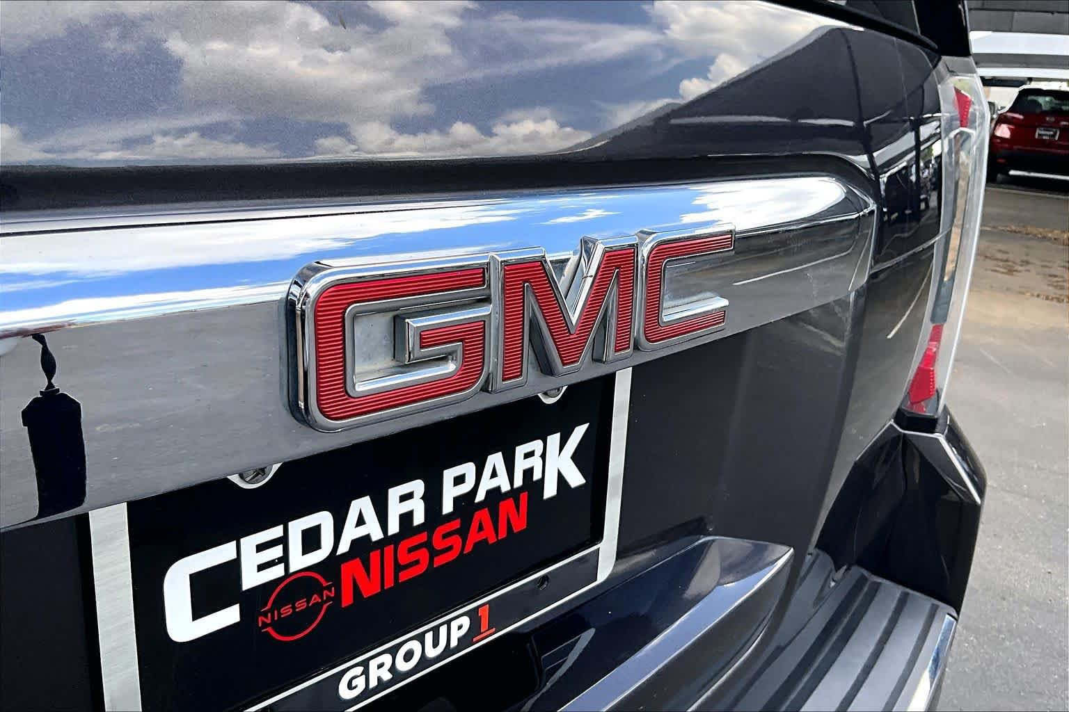 Used 2016 GMC Yukon Denali w/ Open Road Package AWD/4WD image 31
