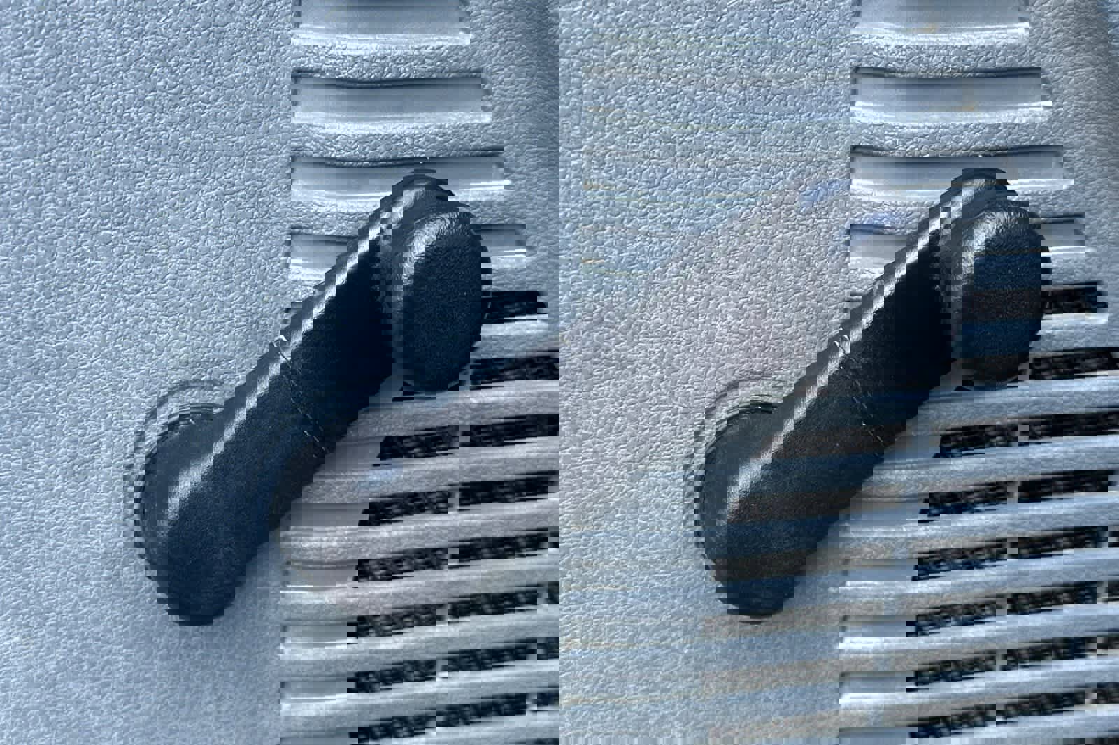 Used 2013 Ford F550 4x4 SuperCab Super Duty w/ Payload Upgrade Pkg image 16