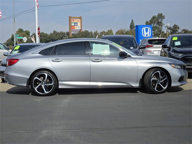 Used 2022 Honda Accord Sport image 3