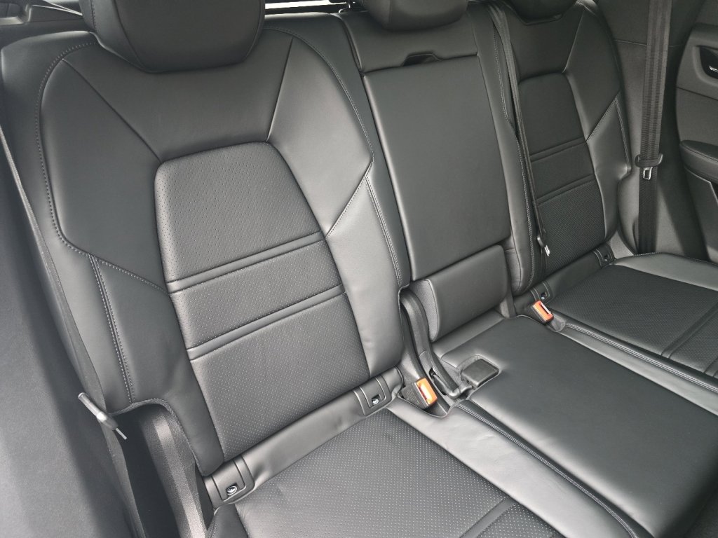 Certified 2023 Porsche Cayenne image 34