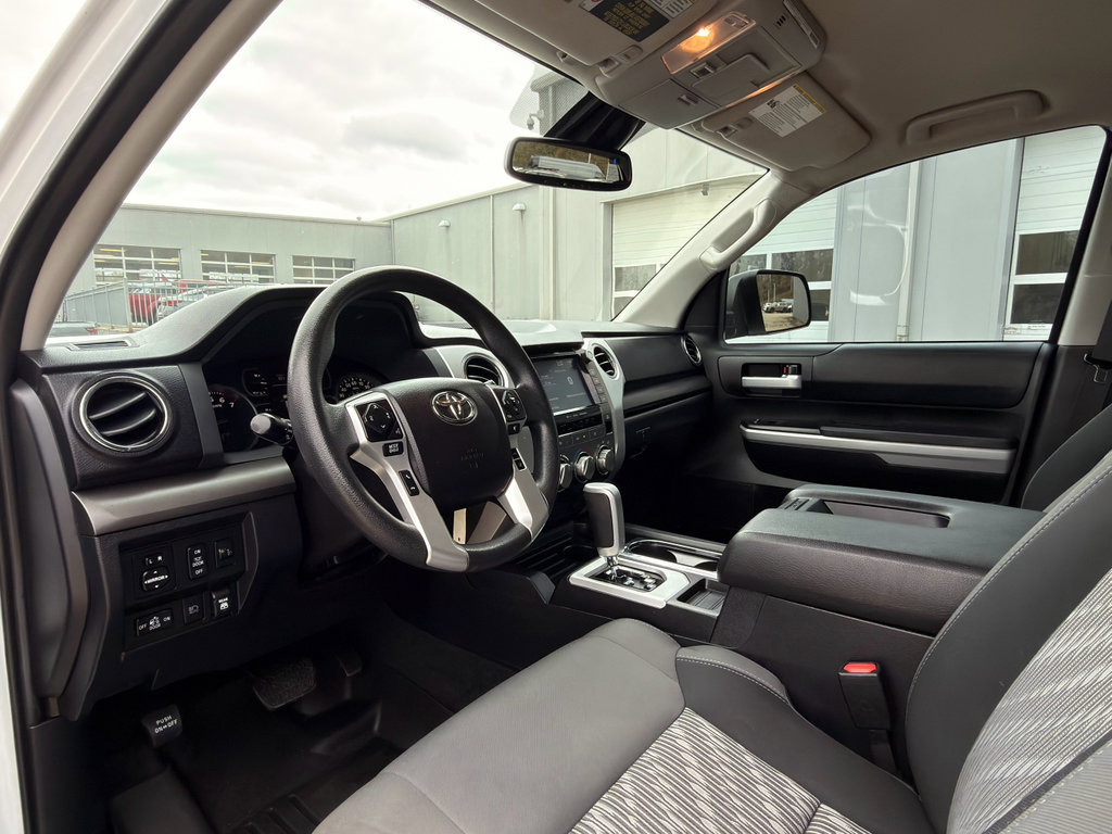 Used 2021 Toyota Tundra SR5 w/ SR5 Upgrade Package image 11
