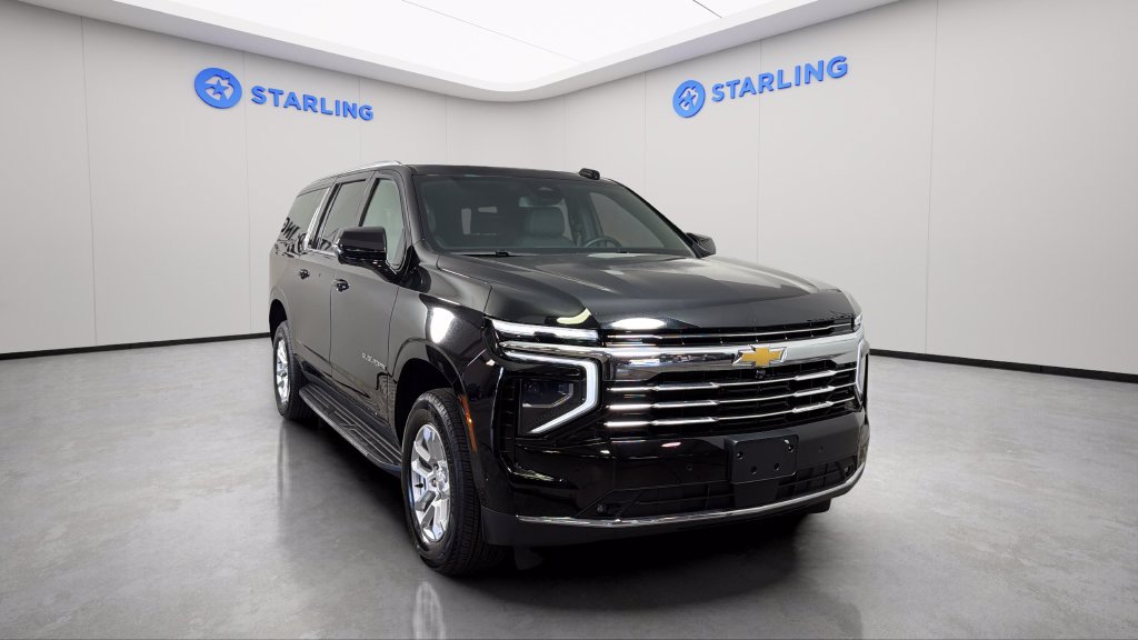 Used 2026 Chevrolet Suburban LT w/ Comfort Package AWD/4WD image 16