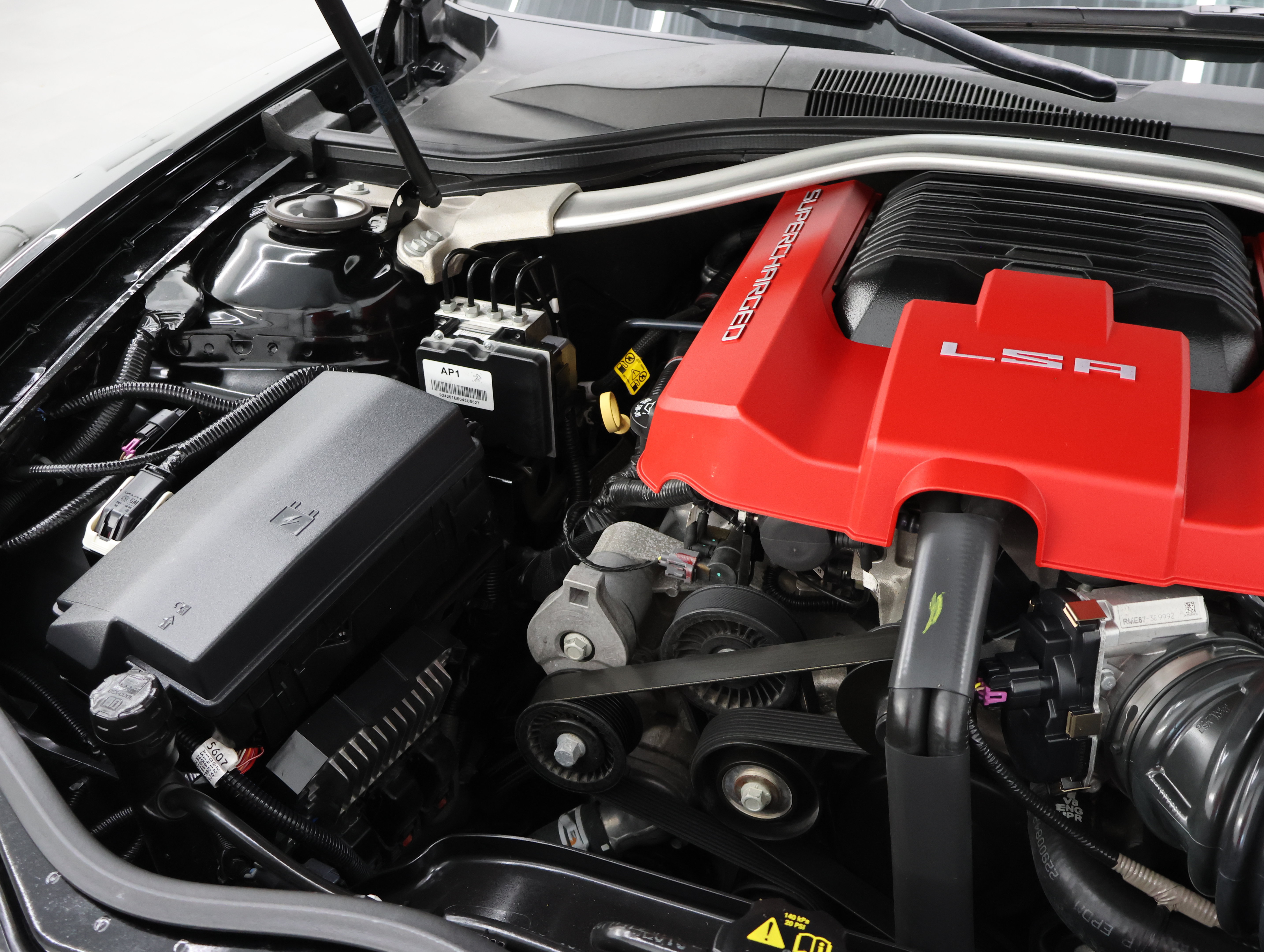 Used 2015 Chevrolet Camaro ZL1 RWD image 18
