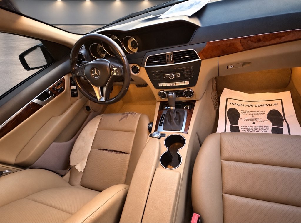 Used 2012 Mercedes-Benz C 300 4MATIC Sedan image 17