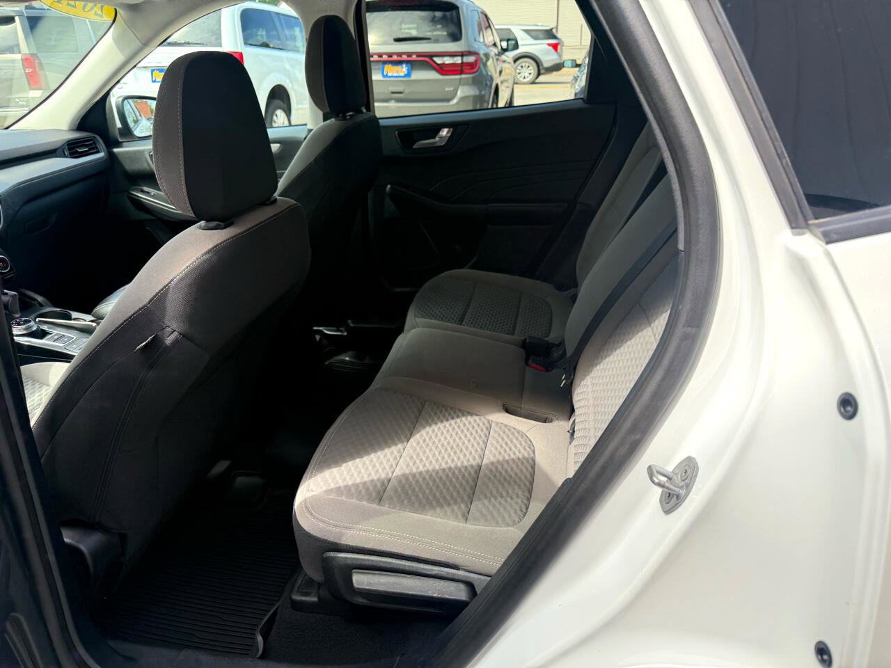 Used 2021 Ford Escape SE image 12