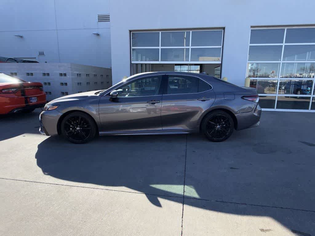 Used 2024 Toyota Camry XSE FWD image 3
