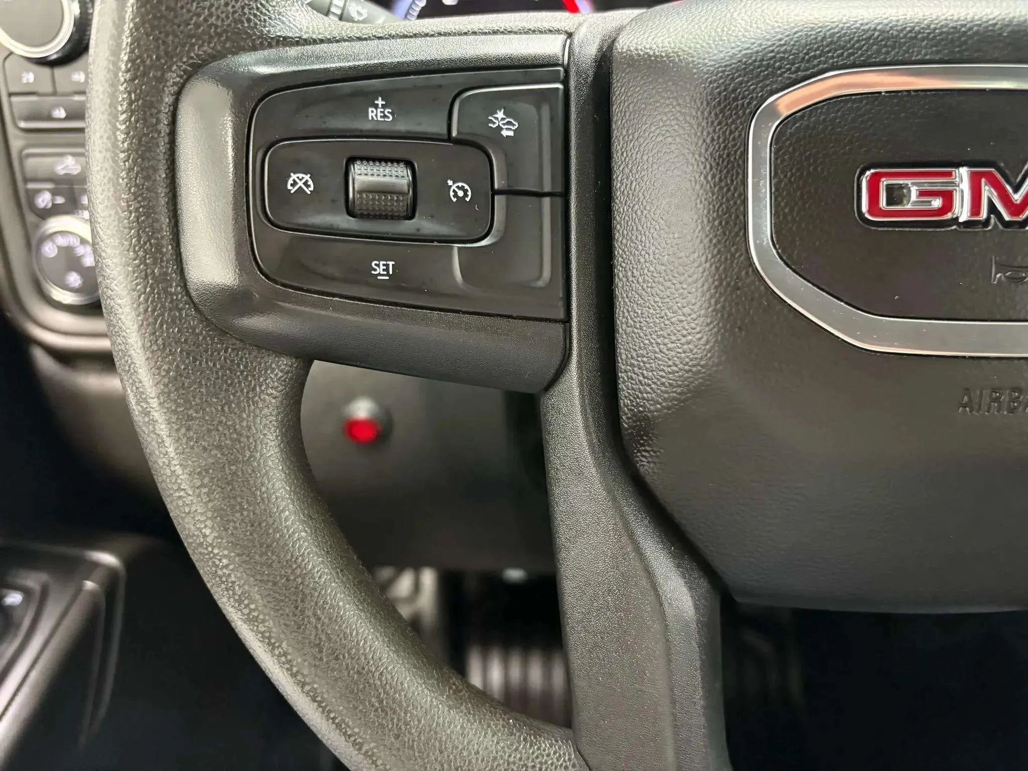 Used 2024 GMC Sierra 2500 Pro w/ Convenience Package image 28