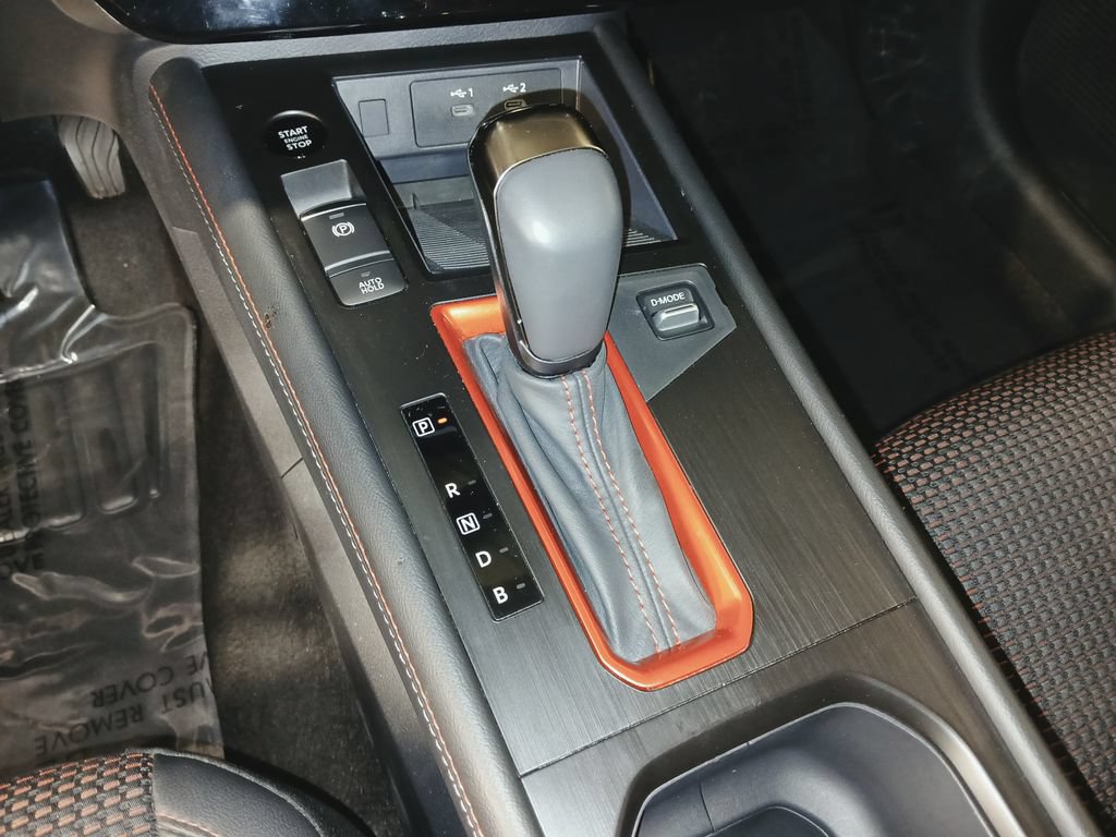 Used 2025 Nissan Kicks SR w/ SR Premium Package AWD/4WD image 19