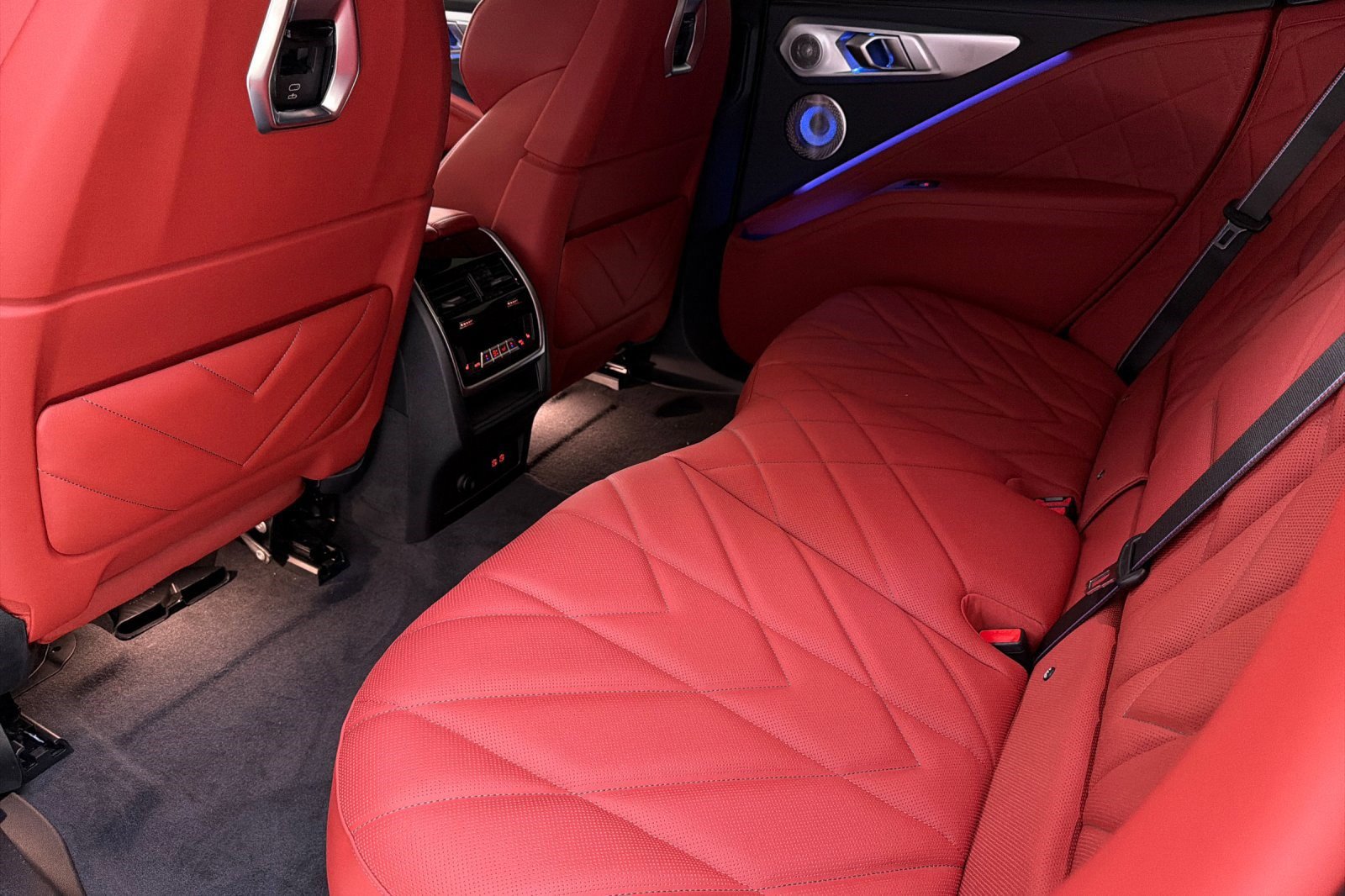 New 2026 BMW XM Label Red w/ M Driver's Package image 21